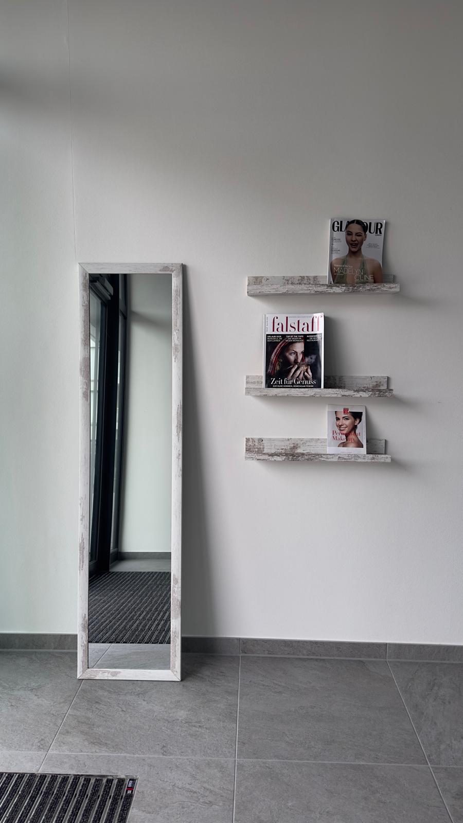 Studio 6